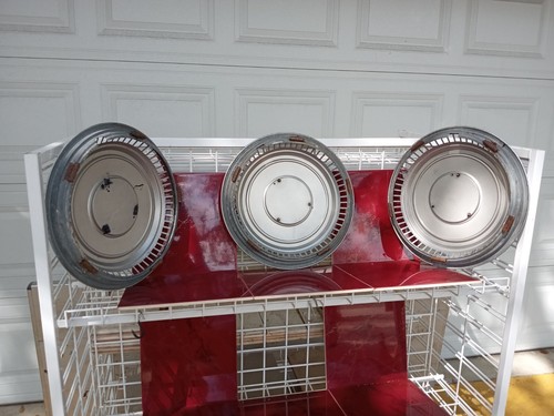 1980-1985 Cadillac Eldorado Seville 15" Hubcaps (3) Wheel Covers W/Red Emblems - Picture 16 of 24