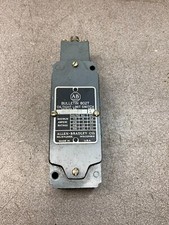 NEW NO BOX ALLEN-BRADLEY OILTIGHT LIMIT SWITCH 802T-BT SERIES 1