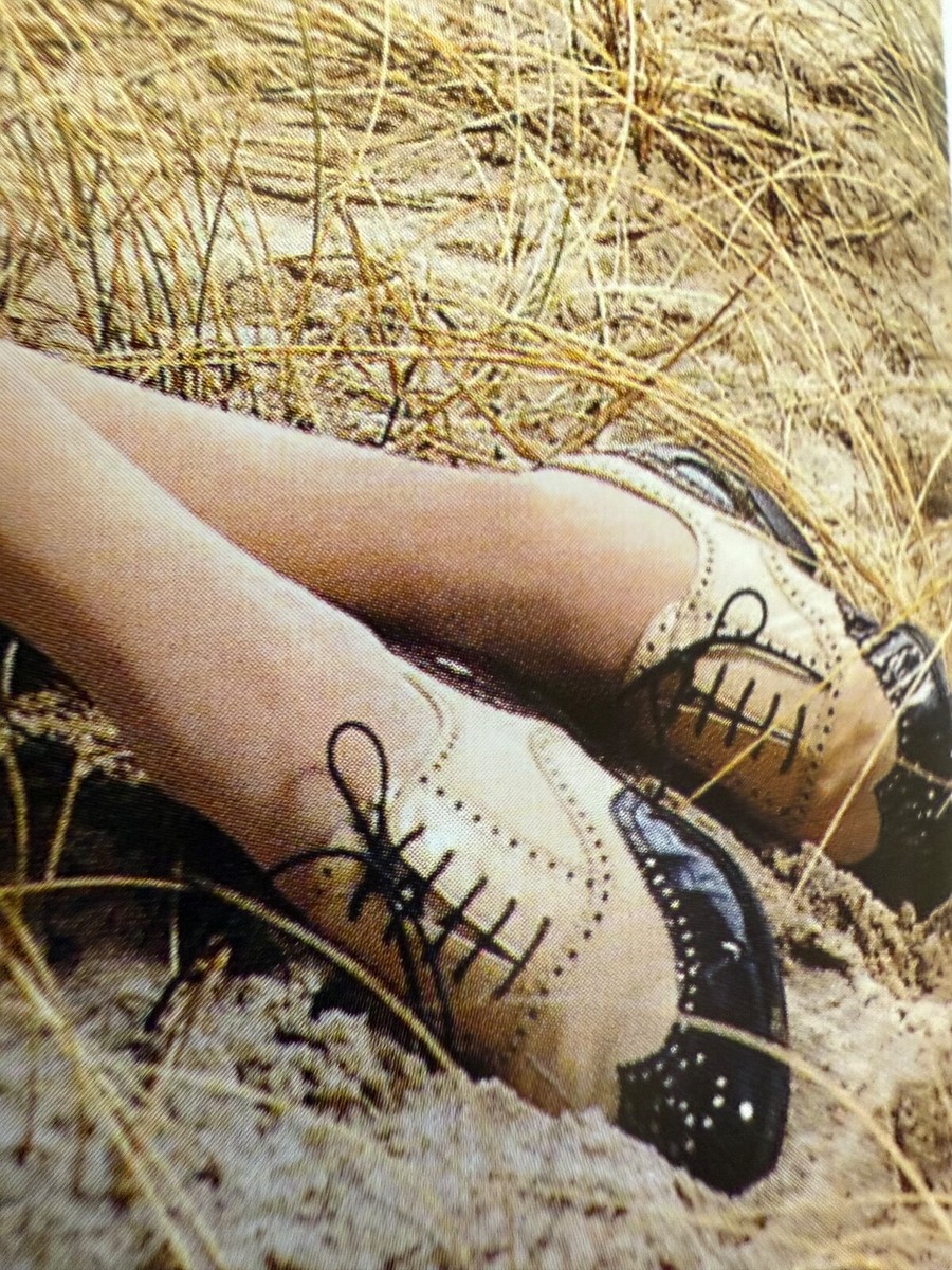 CHANEL VINTAGE FALL 1995 BLACK LEATHER LACE UP LOAFERS OXFORDS