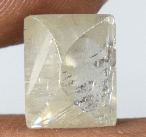 Diamante CVD sfuso 4,30 Ct/9 mm O-P fantasia champagne VVS1 chiarezza sfaccettatura certificata - Foto 4 di 8