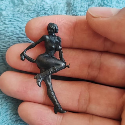 Black Brass Sexy Woman Beauty Girl Body Model Statue Men's Gift Decor Keychain - Picture 3 of 7