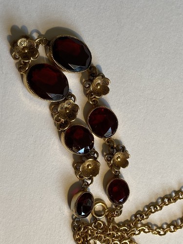 Vintage Red Glass Gold Tone Necklace - Picture 4 of 12