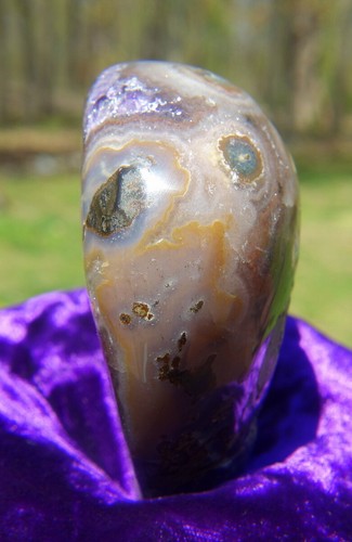 Amethyst Crystal Heart Stone Carving - Picture 4 of 9