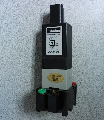 PARKER LAAY10/1 PRESSURE SWITCH 2-8bar NEW!! WOW!! READ!!