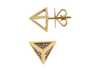 Noor Fares Diamond 18K Yellow Gold Tetrahedron Pyramid Designer Stud Earrings