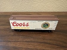 Roundhouse HO Scale Coors 36’ Billboard Reefer with Kadee Couplers 