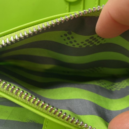 Loungefly Beetlejuice Chibi All Over Print Shoulder Bag & Wallet Striped - Picture 17 of 19