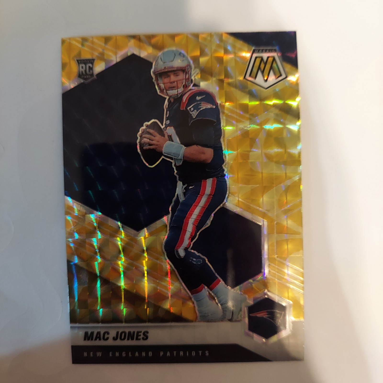 2021 Panini Mosaic - Rookies Mac Jones #306 Reactive Yellow Mosaic Prizm (RC)