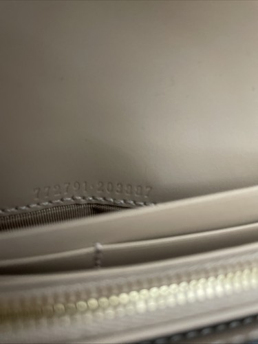 Cartera Larga Gucci GG Continental Multi Compartimento Cuero Doblado - Imagen 8 de 8