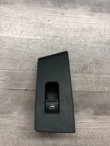 VW PASSAT Variant B7 365 Schalter für Fensterheber hinten rechts 34973538