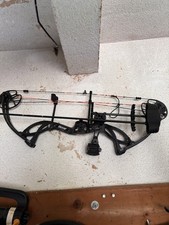Bear Cruzer G2 Compound Bow Complete Package RH w/ Accessories