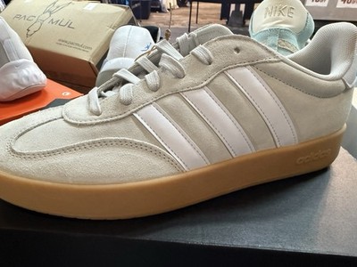 Adidas Barreda Men's Tan White Stripes Gum Sole Size 11.5 Athletic Shoes JR1325
