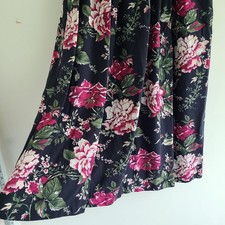 Vintage 80s Floral Midi Skirt 10 Waist 26" Pleated Union Made Grandmacore