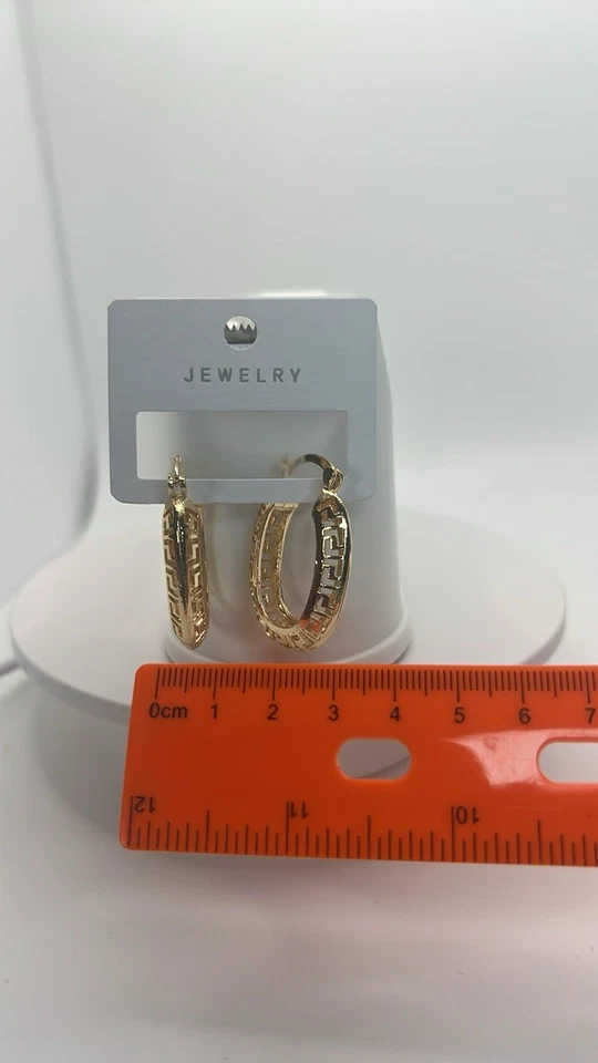 Pendientes de aro de oro amarillo chapados en oro de 18k para mujer, hermoso diseño Foto 4 de 4