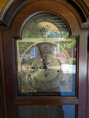 Howard Miller Grandfather Clock Triple chime model 610-199 | eBay