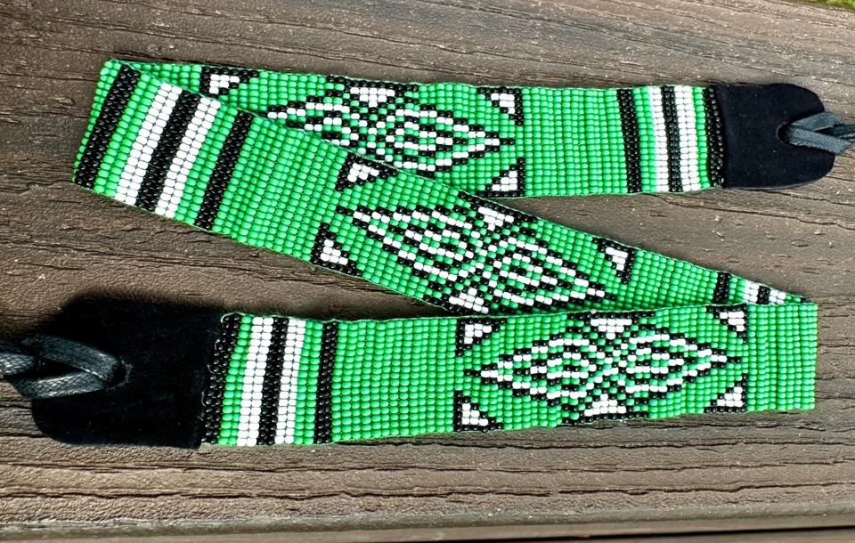 РОДНОЙ СТИЛЬ РУЧНОЙ РАБОТЫ БИСЕРОМ ЗЕЛЕНЫЙ СЕМЯ БИСЕРОМ КОВБОЙ ШЛЯПА РЕМЕНЬ - Изображение 3 из 4