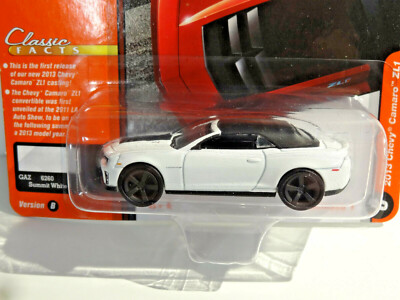 JOHNNY LIGHTNING - CLASSIC GOLD - SUMMIT WHITE - 2013 CHEVY CAMARO ZL1