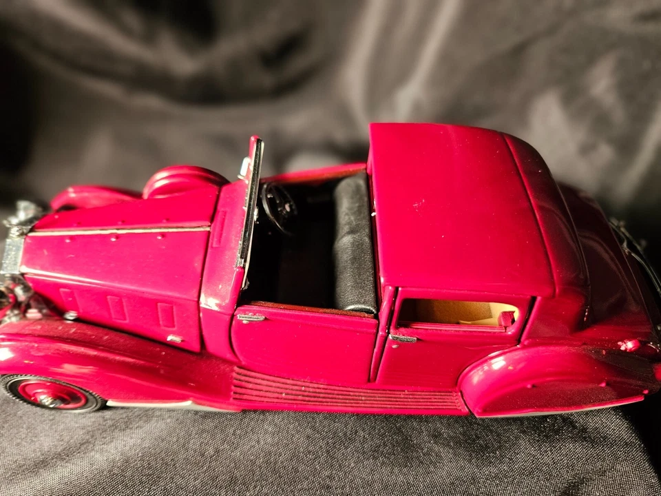 Danbury Mint 1938 Rolls-Royce Phantom III  1:24 Scale Inv. #1063 - Image 3 of 4