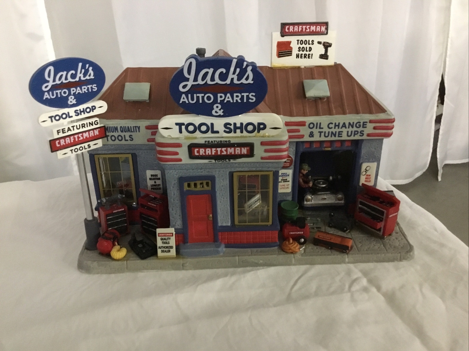 Lemax Craftsman Jack's Auto Parts & Tools Lighted Christmas Village