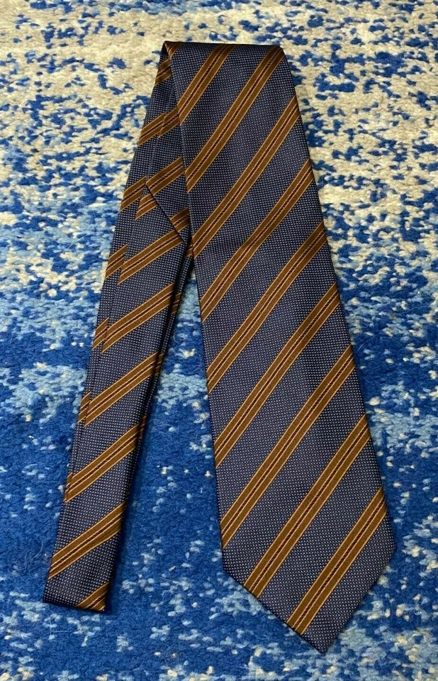 Corbata de seda Corneliani marrón óxido azul marino rayas sesgadas hecha a mano en Italia Foto 2 de 4