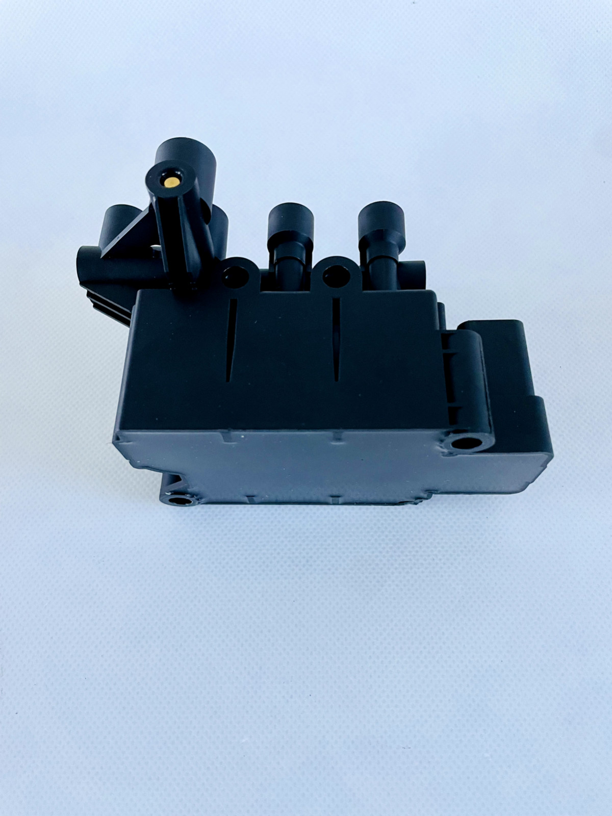 AUDI, BENTLEY, LAMBORGHINI - AIR SUSPENSION VALVE UNIT 4M0616013B ORIGINAL