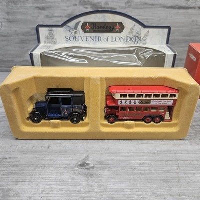 Hamleys Toyshop Souvenir of London Diecast Taxi Double Decker Bus