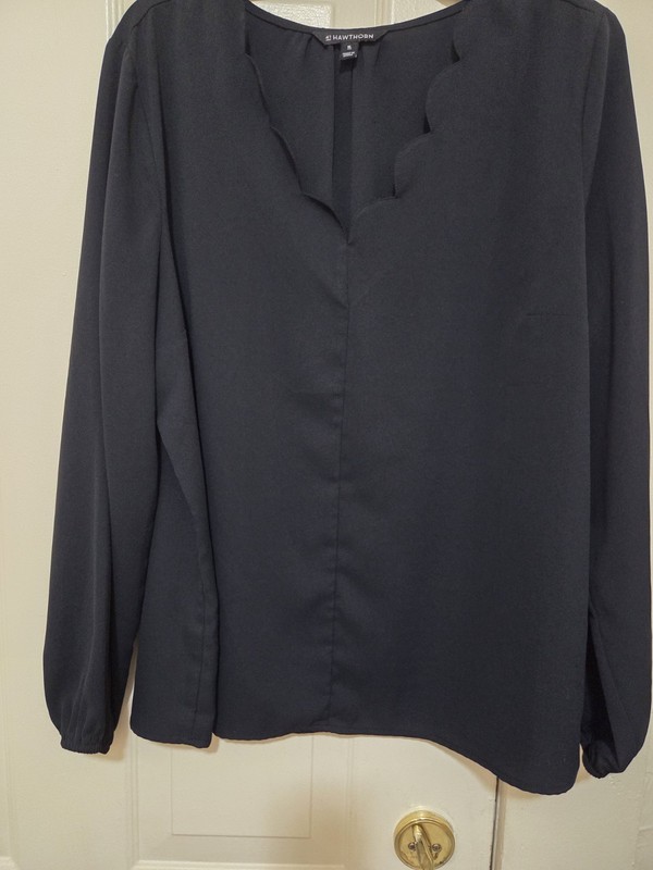 Women's Classy 41 HAWTHORN Black Long Sleeve Top Size XL W/ Glittery Earrings