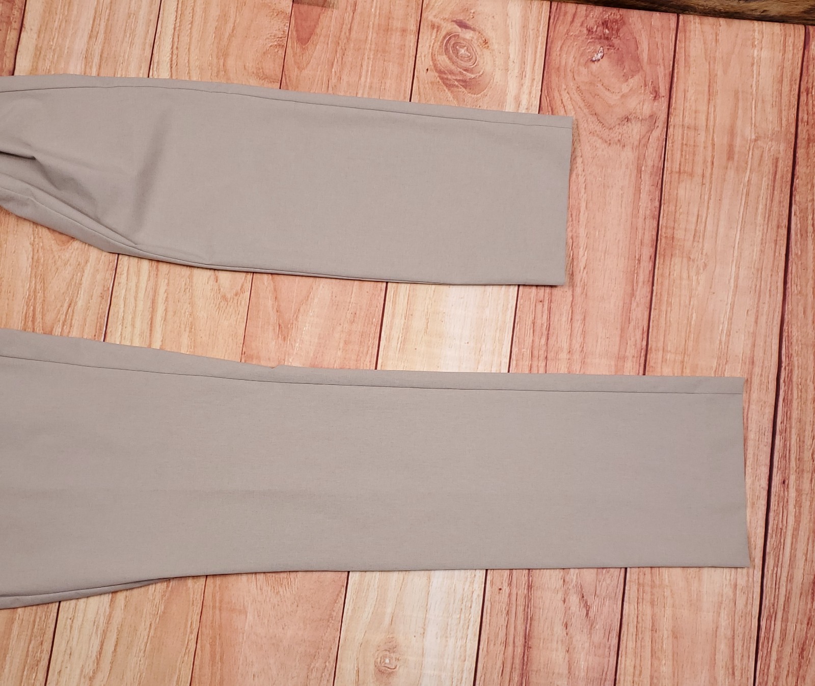 Peter Millar Lightweight Performance Pants Mens K… - image 11