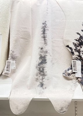 IKEA MAXTAXA Faux Cowhide Polyester Rug Off White 5 11 x6 11  Animal Skin NEW