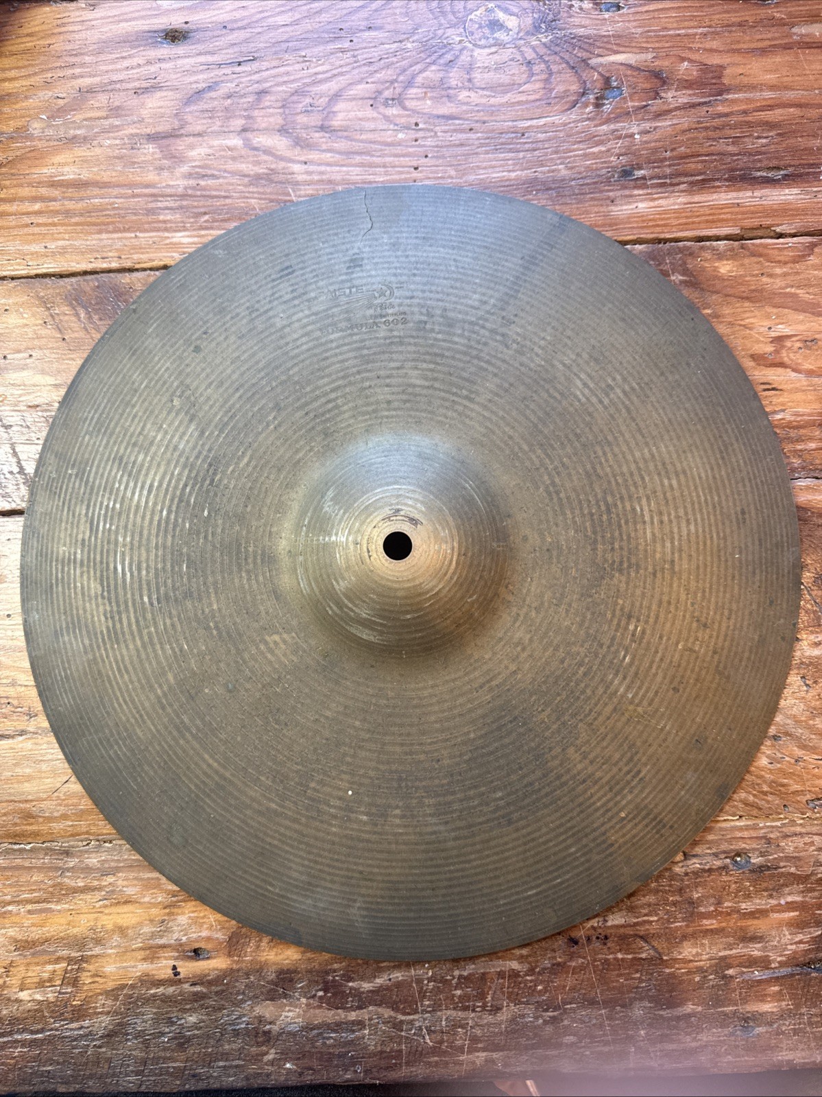 Paiste Formula 602  - 14” Hi-Hat 938g Has Crack
