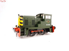 Heljan Class 02 D2860 BR Green w/Wasp Stripes 1:43 Scale, O Scale