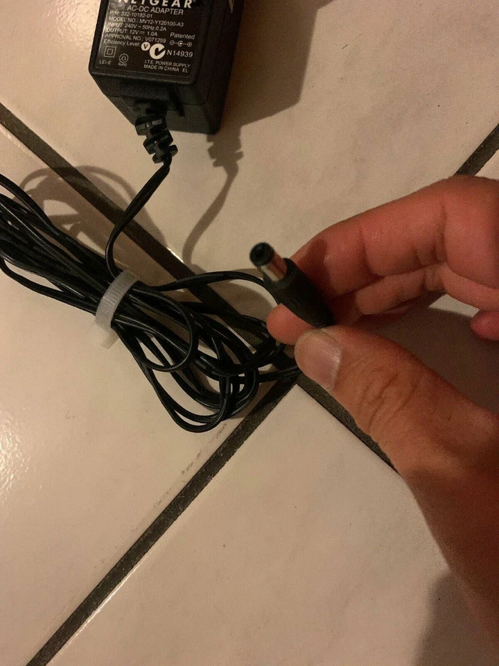 Genuine Netgear MV12-Y120100-A3 AC Adapter for router 12v 1A - Image 3 of 4