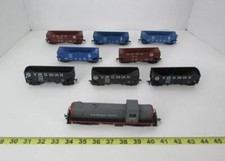 Toy Train Set Southern Pacific Locomotive with 8 Hopper Cars Virginian C2