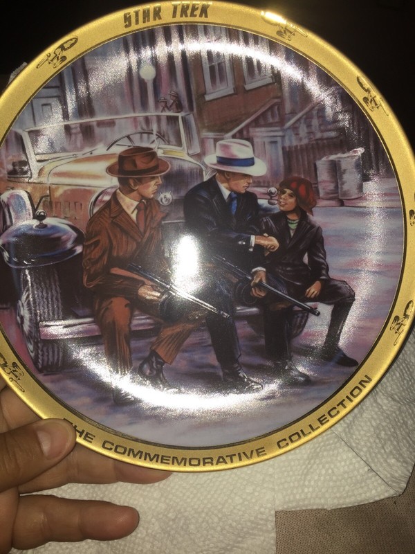 STAR TREK THE COMMEMORATIVE COLLECTION A PIECE OF THE ACTION PLATE HAMILTON 1986