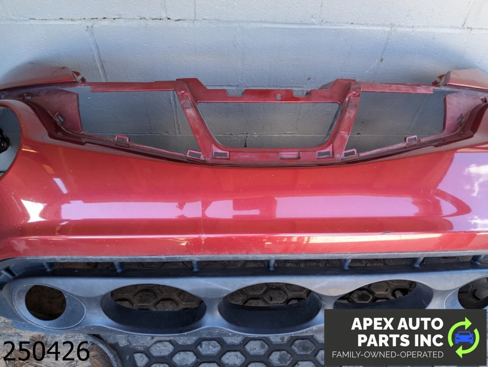 OEM 2011-2014 Nissan Juke 1.6L Front Bumper Cover Foto 3 de 4