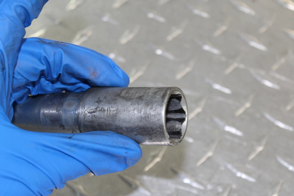 Buell Lightning XB12S 2004 llanta delantera eje pivote perno Foto 4 de 4