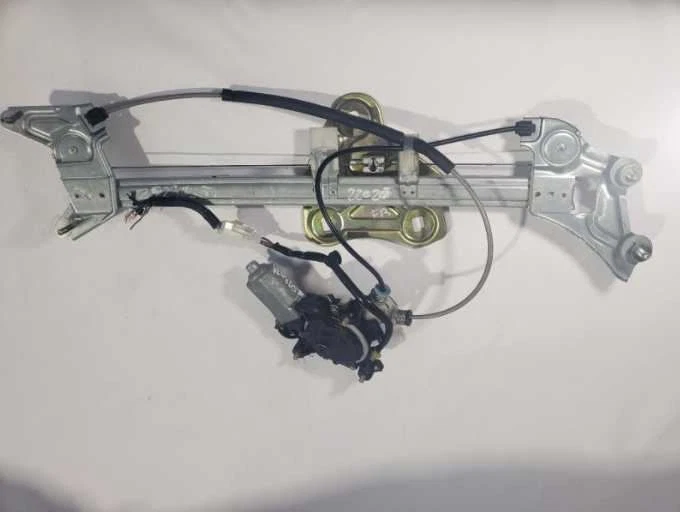 Регулятор окна передней правой двери основание PN 062040-1450 OEM 02 10 Lexus SC430 - Изображение 2 из 4