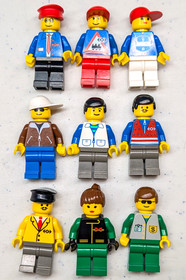 Lego 4561 * RAILWAY EXPRESS Train w/Transformer/Regulator Minifigs/Manuals 9V