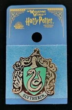 Slytherin House Crest Pin Wizarding World of Harry Potter Exclusive Universal