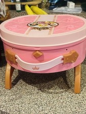 Disney Princess Style Collection LIGHT UP  STYLE VANITY w Accessories Stow