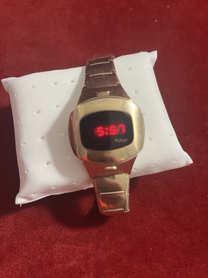 Men's Pulsar Executive Digital Time Computer QUARTZ LED Watch 14k Gold Filed