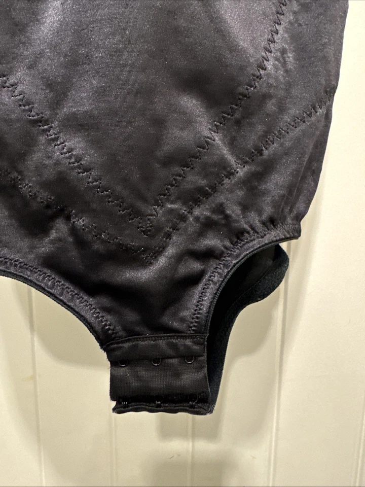 Flexees Shapewear Minimizadores Instantáneos de Cadera Calzoncillo Corporal 6956 Negro Con Aros 40D Foto 3 de 4