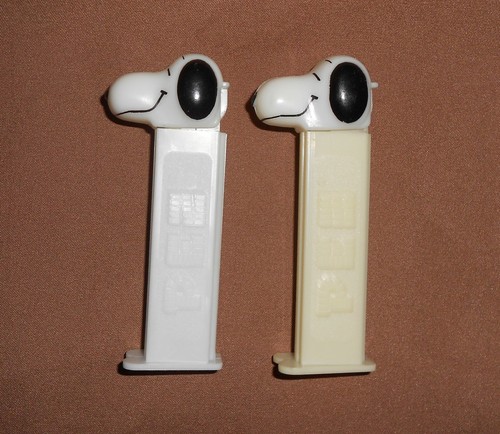 PEZ dispenser (2) Snoopy 1958-1966 - Picture 2 of 4