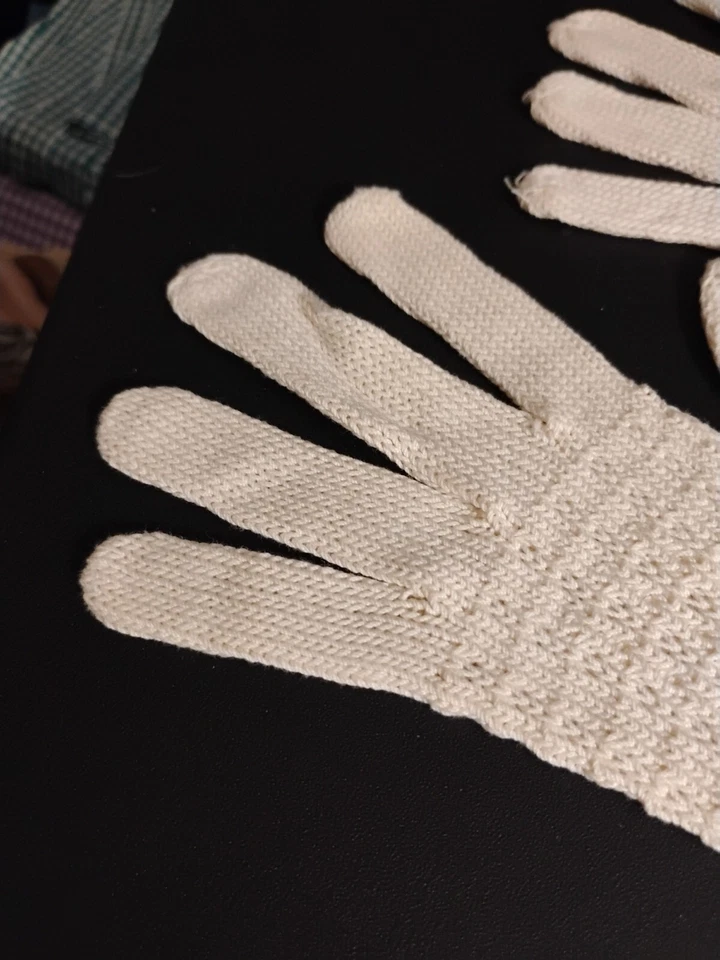 Guantes tejidos vintage marfil ganchillo hechos a mano Foto 2 de 4