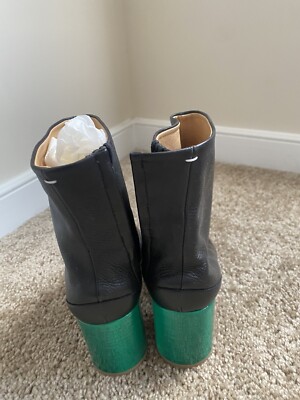 ☆ MAISON MARGIELA ☆ TABI Ankle Boots 多色在庫 Maison Margiela Tabi Ankle Boots in Crackle Patent