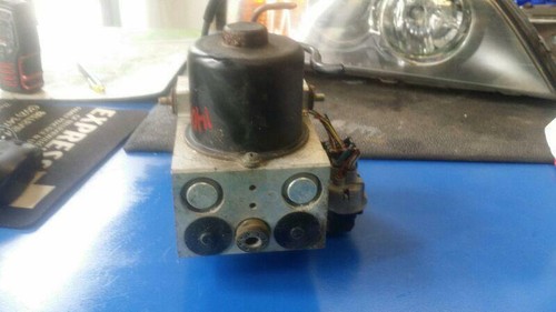 Anti-lock Brake Parts LEXUS RX300 99 00 - Picture 3 of 3