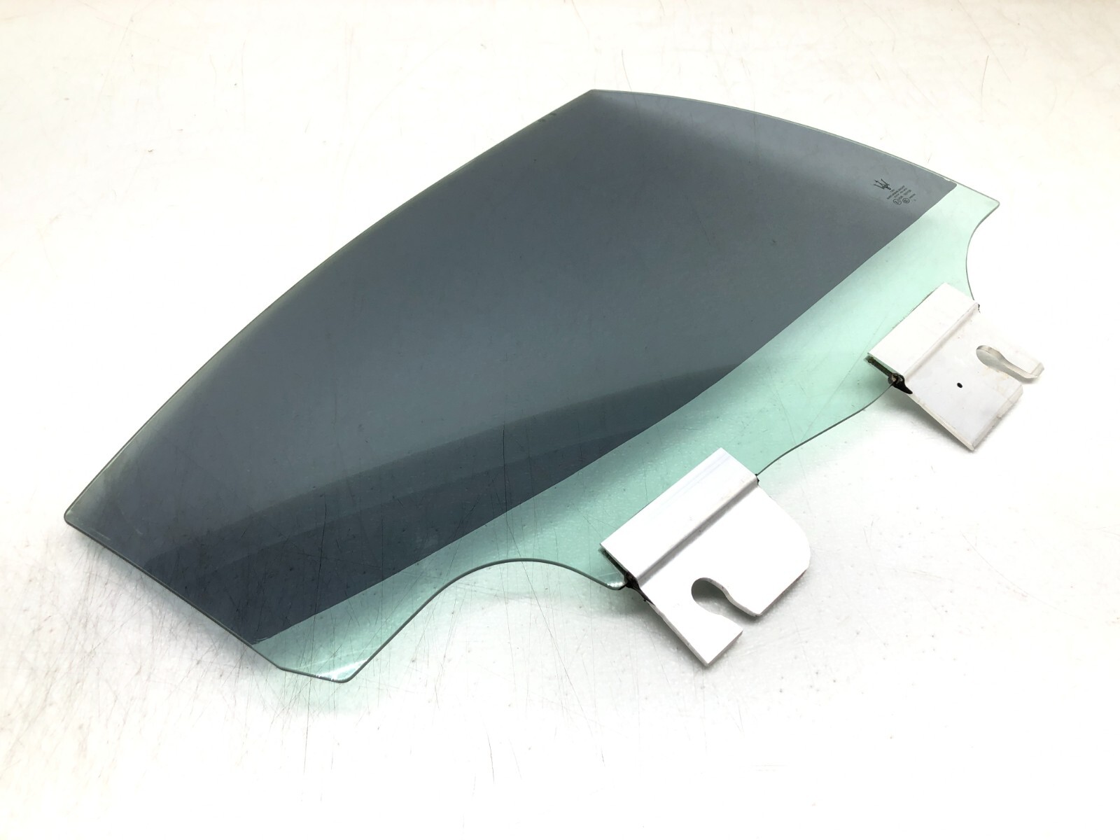 2014-2023 MASERATI GHIBLI S RIGHT PASSENGER REAR DOOR WINDOW GLASS OEM