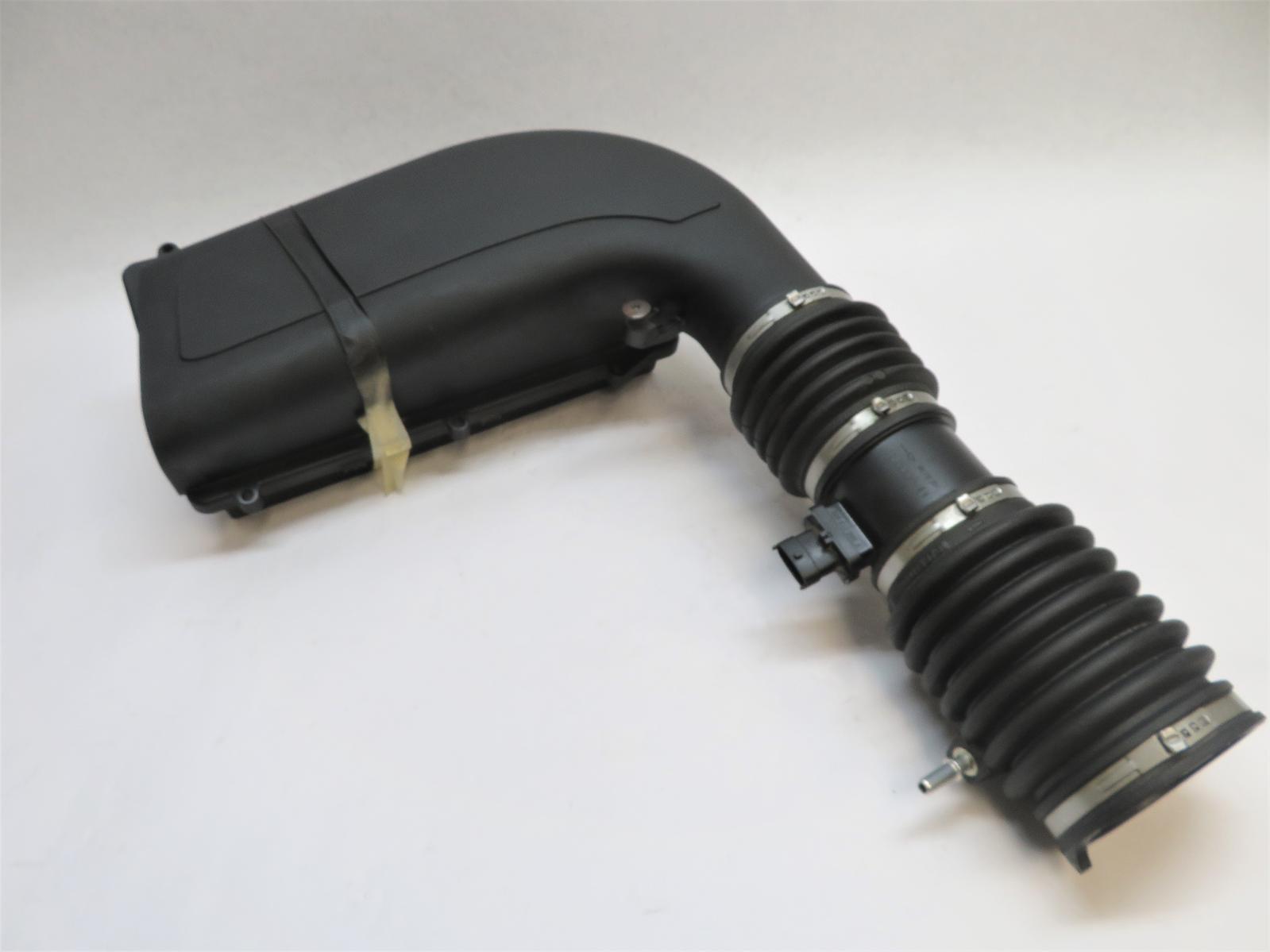 2010 FERRARI CALIFORNIA LEFT AIR INTAKE CLEANER BOX COVER PIPE SENSOR OEM