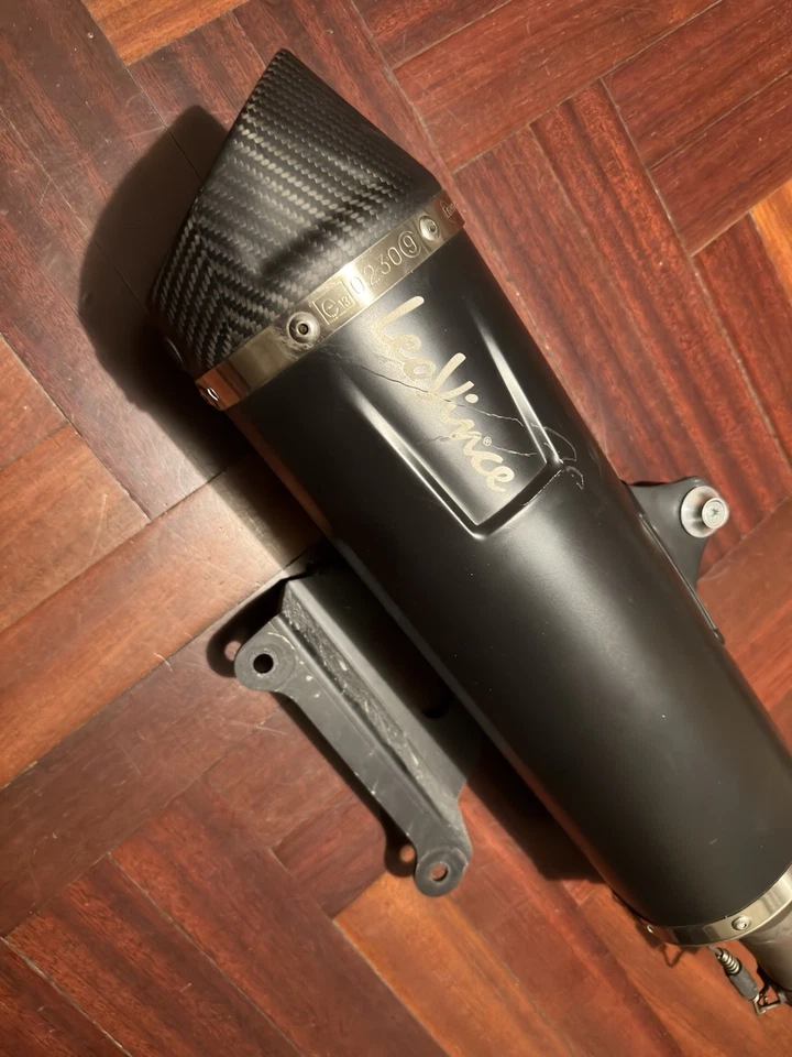 LEOVINCE TERMINALE DI SCARICO MARMITTA NERO PIAGGIO BEVERLY 350 11-16 + CATALIZZ - Immagine 2 di 2