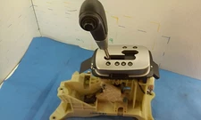 2005-2010 Kia Sportage  Automatic Trans Floor Gear Shift Shifter Assembly OEM